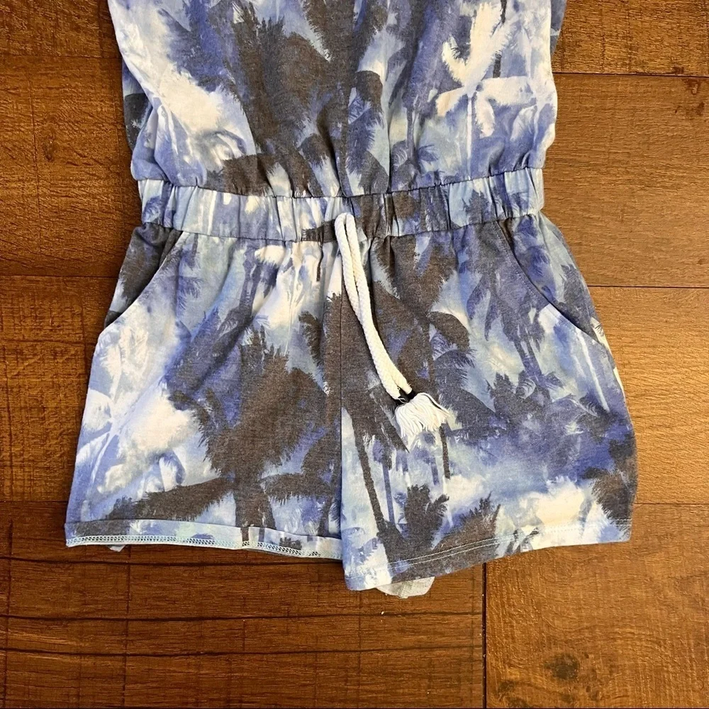 Justice girls one piece romper Sz 10 🌴 palm trees pocket blue white black